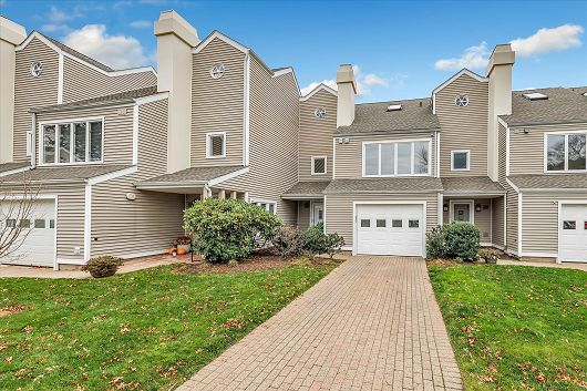 32 Harbour View, Stratford, CT 06615