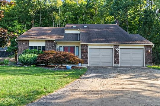38 Markwood, Manchester, CT 06040