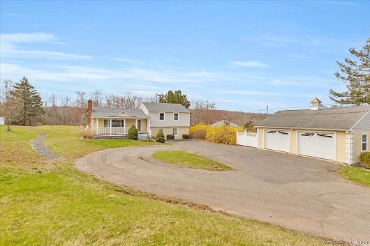 467 Country Club, Middletown, CT 06457