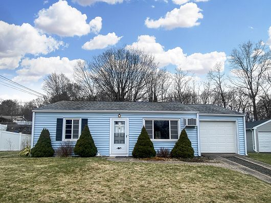 14 Quince, Wallingford, CT 06492