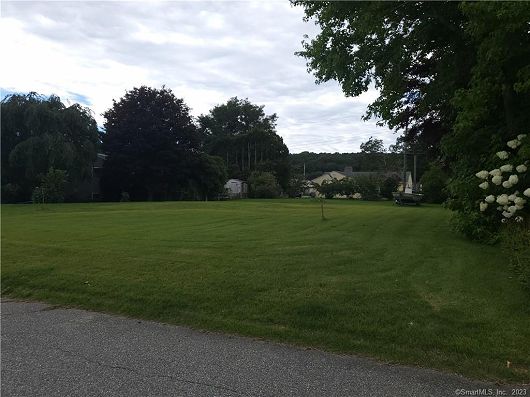 8 Race Rock, Waterford, CT 06385