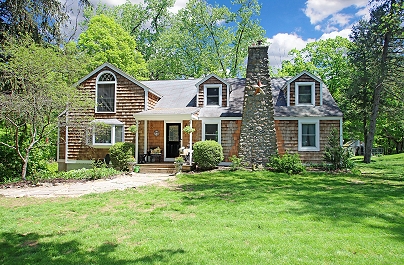 3 Fieldstone Ct, Bethel, CT 06801 United States