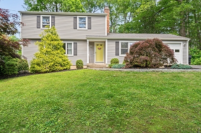 33 Ridgedale Rd, Bethel, CT 06801 United States