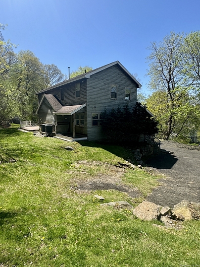 64 Juniper Rd, Bethel, CT 06801 United States