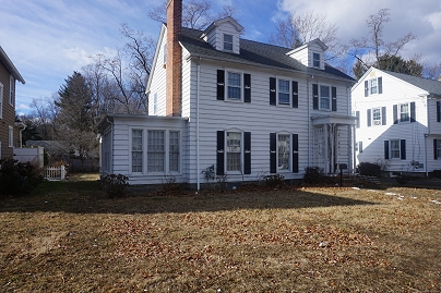 1057 Briarwood Ave, Bridgeport, CT 06604 United States