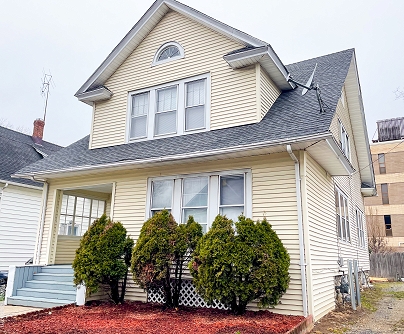 26 Stoehrs Pl, Bridgeport, CT 06606 United States