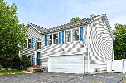 354 Lynne Pl, Bridgeport, CT 06610 United States