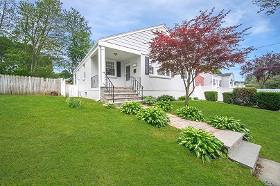 43 Breyer Ave, Bridgeport, CT 06606 United States