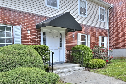 50 Greenhouse Rd Unit 17A, Bridgeport, CT 06606 United States