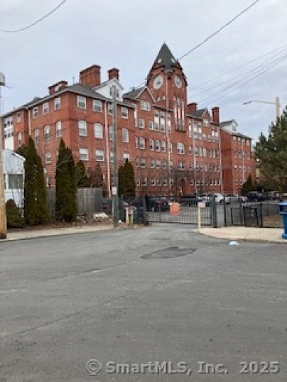 75 Wheeler Ave Unit 205, Bridgeport, CT 06606 United States