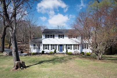 2 Greenview Rd, Brookfield, CT 06804 United States