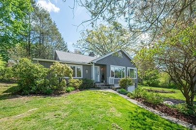 61 Indian Trl, Brookfield, CT 06804 United States