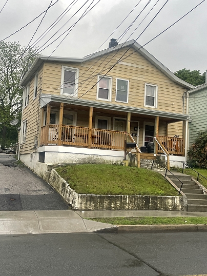 32 Spring St, Danbury, CT 06810 United States