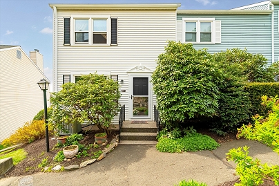55 Mill Plain Rd Unit 8-1, Danbury, CT 06811 United States