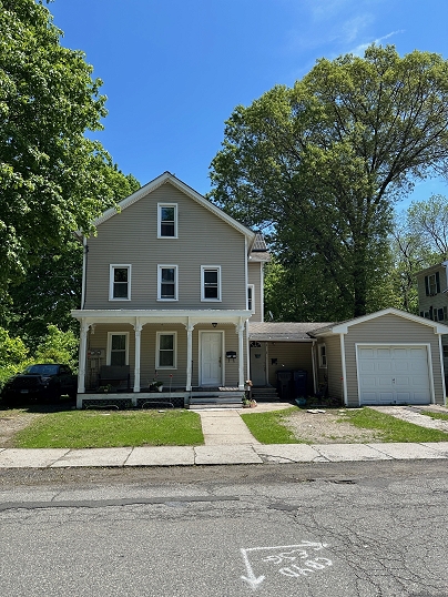 59 Rowan St, Danbury, CT 06810 United States