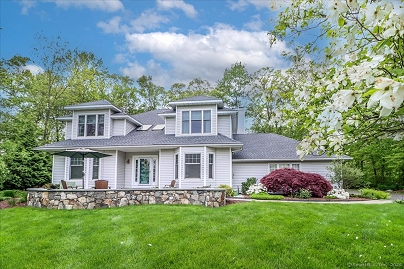 9 Maplewood Dr, Danbury, CT 06811 United States