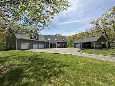 28 Drewbarrie Ln, Easton, CT 06612 United States