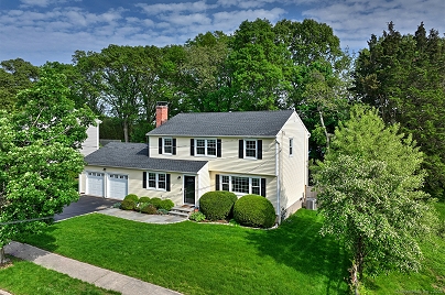 211 Papermill Ln, Fairfield, CT 06824 United States
