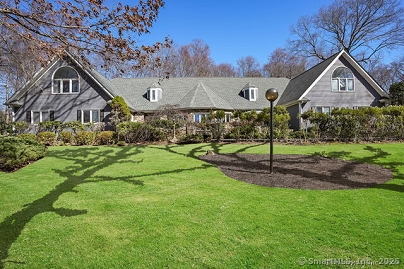 212 Fence Row Dr, Fairfield, CT 06824 United States