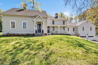 385 Brookside Dr, Fairfield, CT 06824 United States