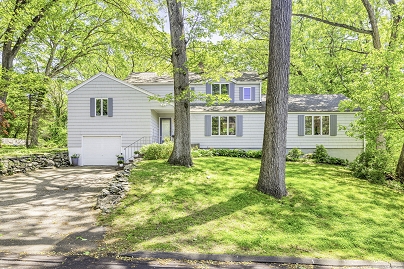 39 Falmouth Rd, Fairfield, CT 06825 United States