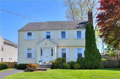 81 Southfield Rd, Fairfield, CT 06824 United States