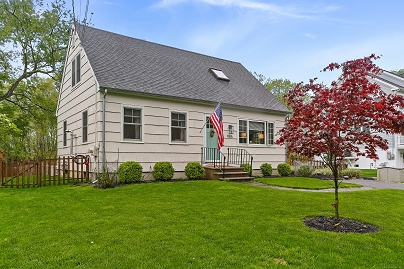 985 S Pine Creek Rd, Fairfield, CT 06824 United States