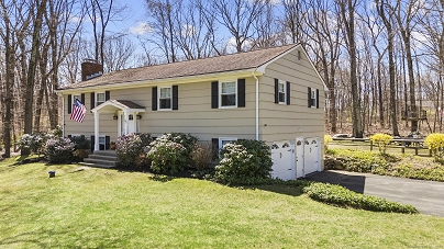 53 Belle Vale St, Monroe, CT 06468 United States