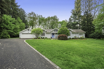43 Green Meadow Ln, New Canaan, CT 06840 United States