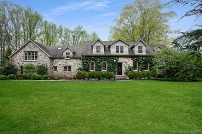 57 Richards Ln, New Canaan, CT 06840 United States