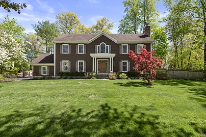 99 Woodland Rd, New Canaan, CT 06840 United States