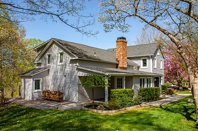 12 Bear Mountain Rd, New Fairfield, CT 06812 United States