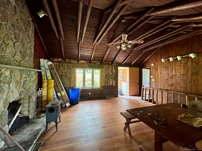 22 Ridge Rd, New Fairfield, CT 06812 United States