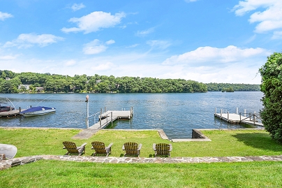 35 Knollcrest Rd, New Fairfield, CT 06812 United States