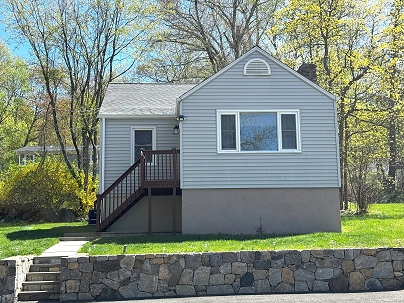 6 Fulton Dr, New Fairfield, CT 06812 United States