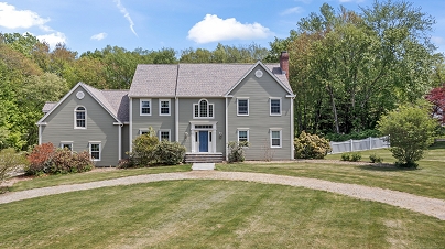 1 Dover Cir, Newtown, CT 06470 United States
