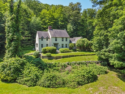 14 Concord Ridge Rd, Newtown, CT 06470 United States