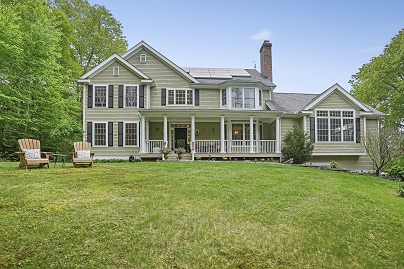 18 Beaver Dam Rd, Newtown, CT 06470 United States