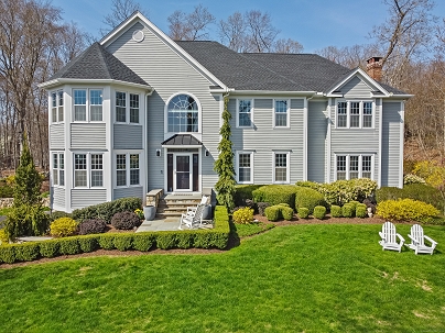 2 Autumn Ridge Rd, Newtown, CT 06470 United States