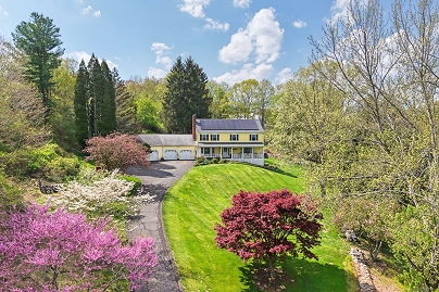 2 White Oak Farm Rd, Newtown, CT 06470 United States