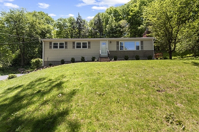 27 Scudder Rd, Newtown, CT 06470 United States