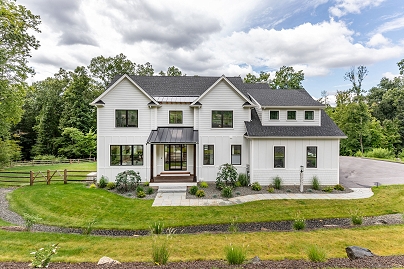 4 Vona Way, Newtown, CT 06470 United States