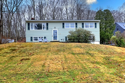 5 Scenic View Dr, Newtown, CT 06470 United States