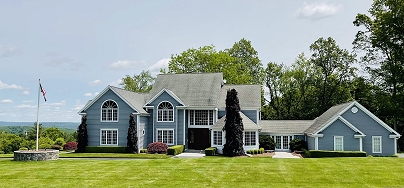 7 Old Castle Dr, Newtown, CT 06470 United States