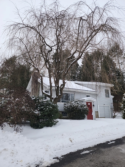 7 Rosemere Dr, Newtown, CT 06482 United States