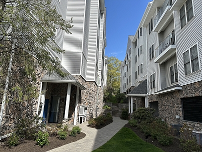 105 Richards Ave Unit 2402, Norwalk, CT 06854 United States