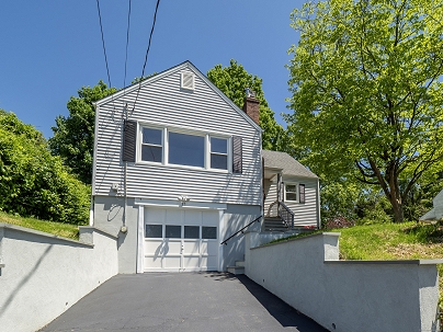 17 Hayes Ave, Norwalk, CT 06855 United States
