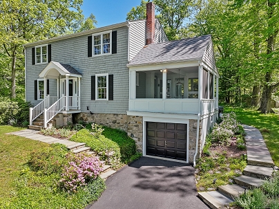 24 Richards Ln, Norwalk, CT 06851 United States