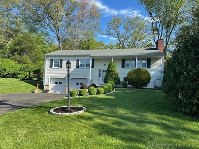 9 Cindy Ln, Norwalk, CT 06851 United States