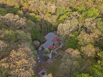 14 Parsons Ln, Redding, CT 06896 United States